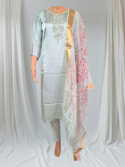 Emerald Glam - 3 Piece Festive Kurti Suit