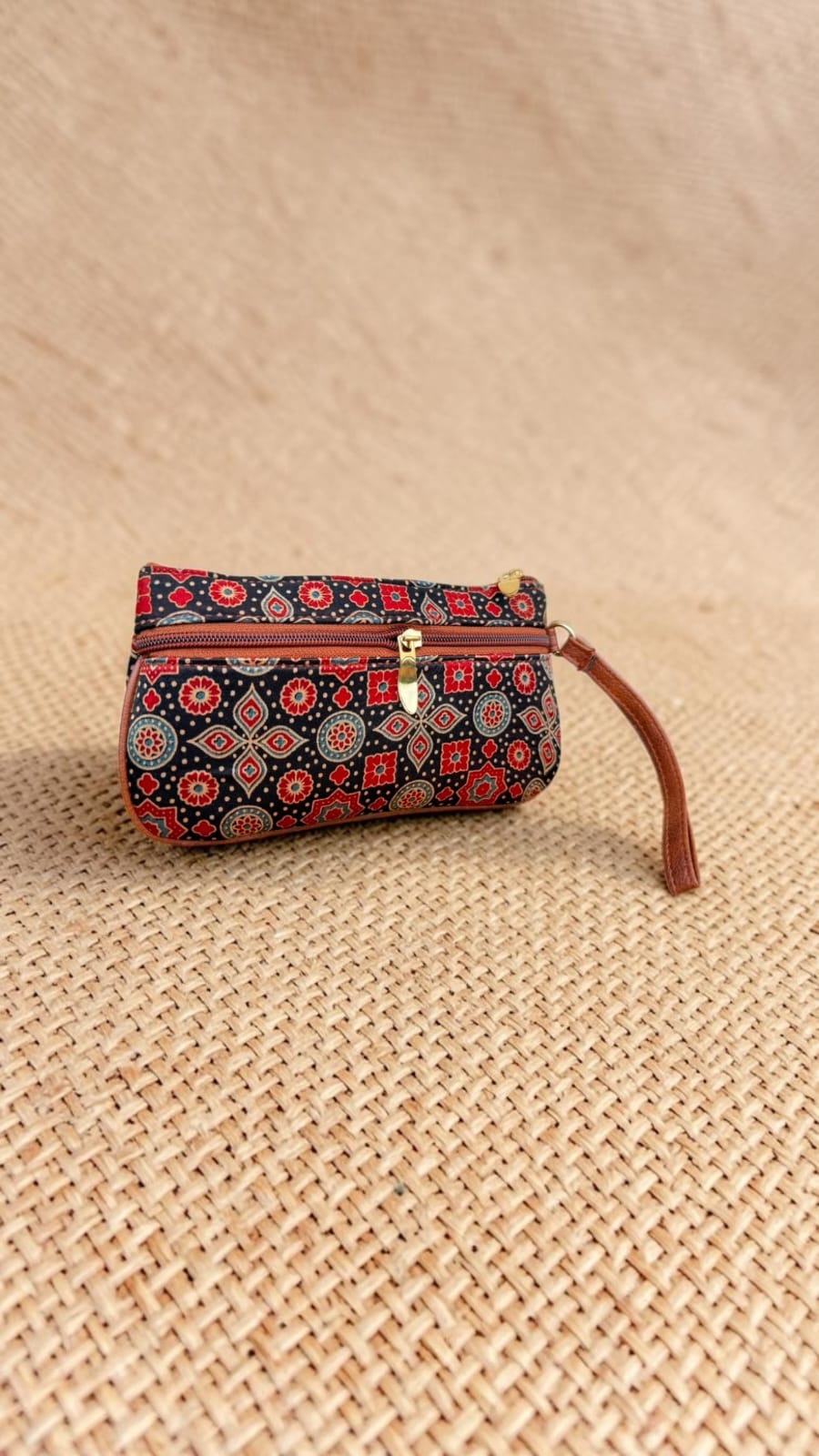 Mashroo clutch