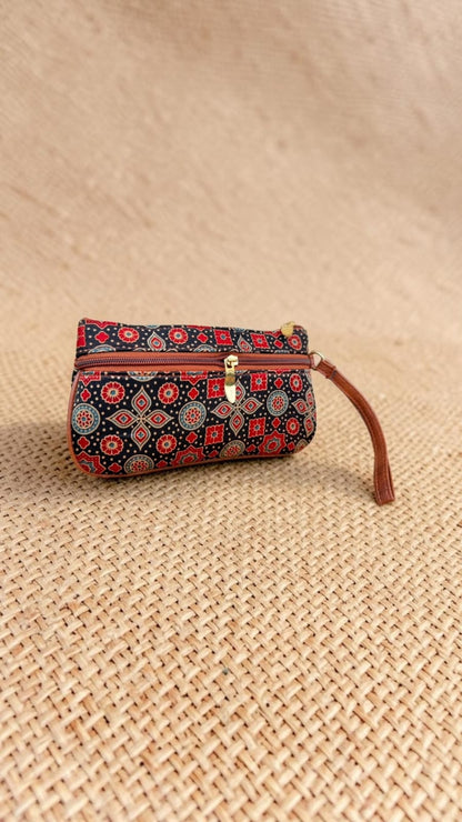 Mashroo clutch