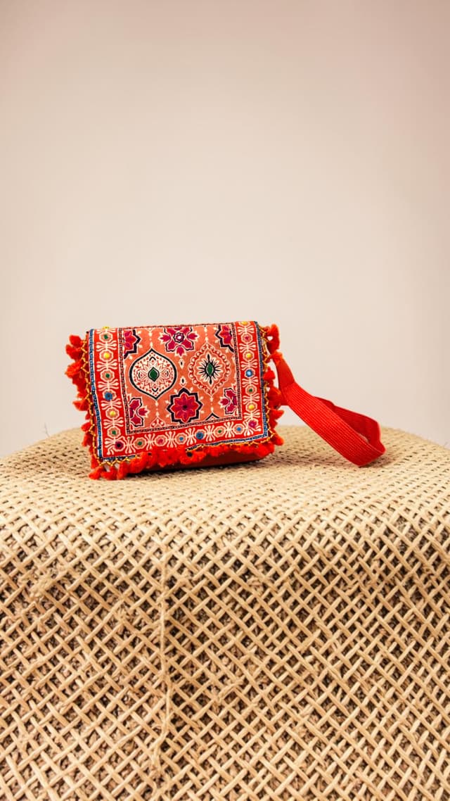 Side Sling Bag