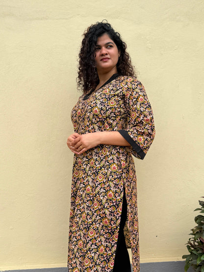Kalamkari Bell Sleeves Kurti