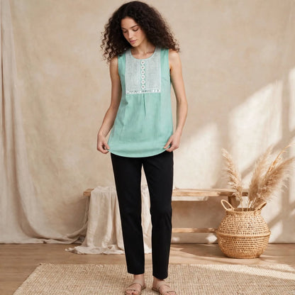 Sea foam Yoke short Top